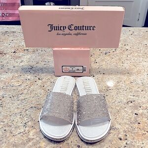 Juicy Size 7 Couture Slide Bling Yippy Sandals Silver Worn Twice In Original Box